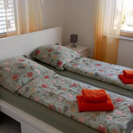 Kuss Apartman *